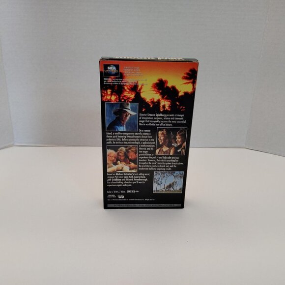Jurassic Park (VHS, 1997) - Picture 2 of 15